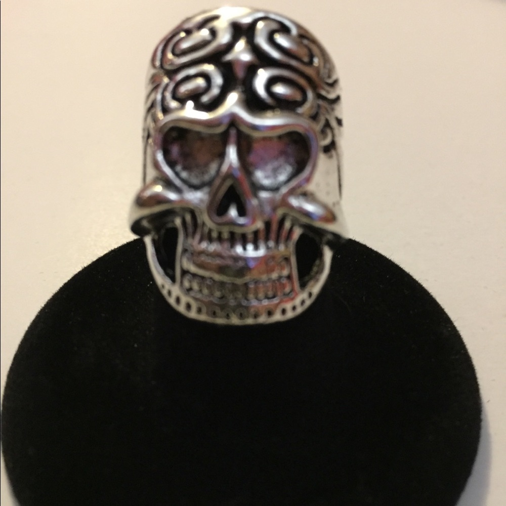 Rings - Picture 1 of 8